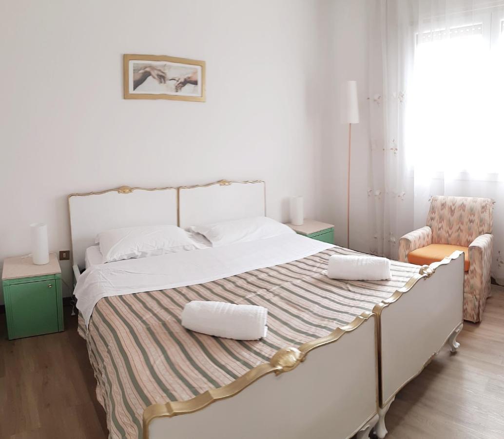 Pop Art House Near Venice Bed & Breakfast Моляно Венето Екстериор снимка